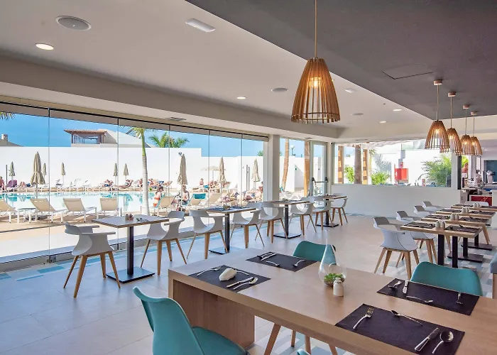 Ohasis Boutique Hotel apartamentowy 4*