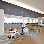 Ohasis Boutique Aparthotel 4*