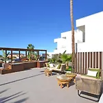 Ohasis Boutique Aparthotel 4*