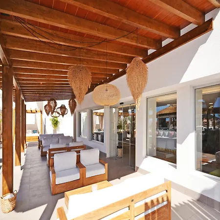 Ohasis Boutique Lägenhetshotell 4*